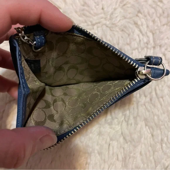 Vintage Coach Leather keychain wallet skinny mini in blue - Picture 5 of 8